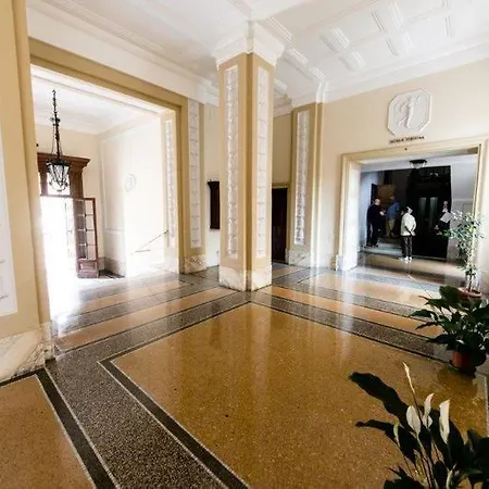 ホステル Sunshine ローマ